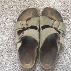 Sandy colored Birkenstock’s